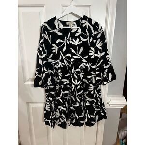 Charlie Paige Black & White Floral Tiered Baby Doll Dress sz M NWOT